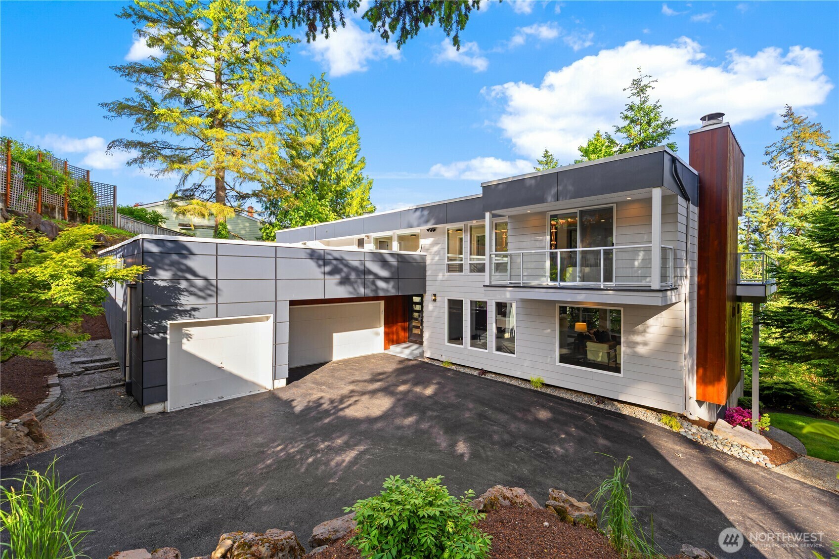 Property Photo:  18510 NE 15th Place  WA 98008 