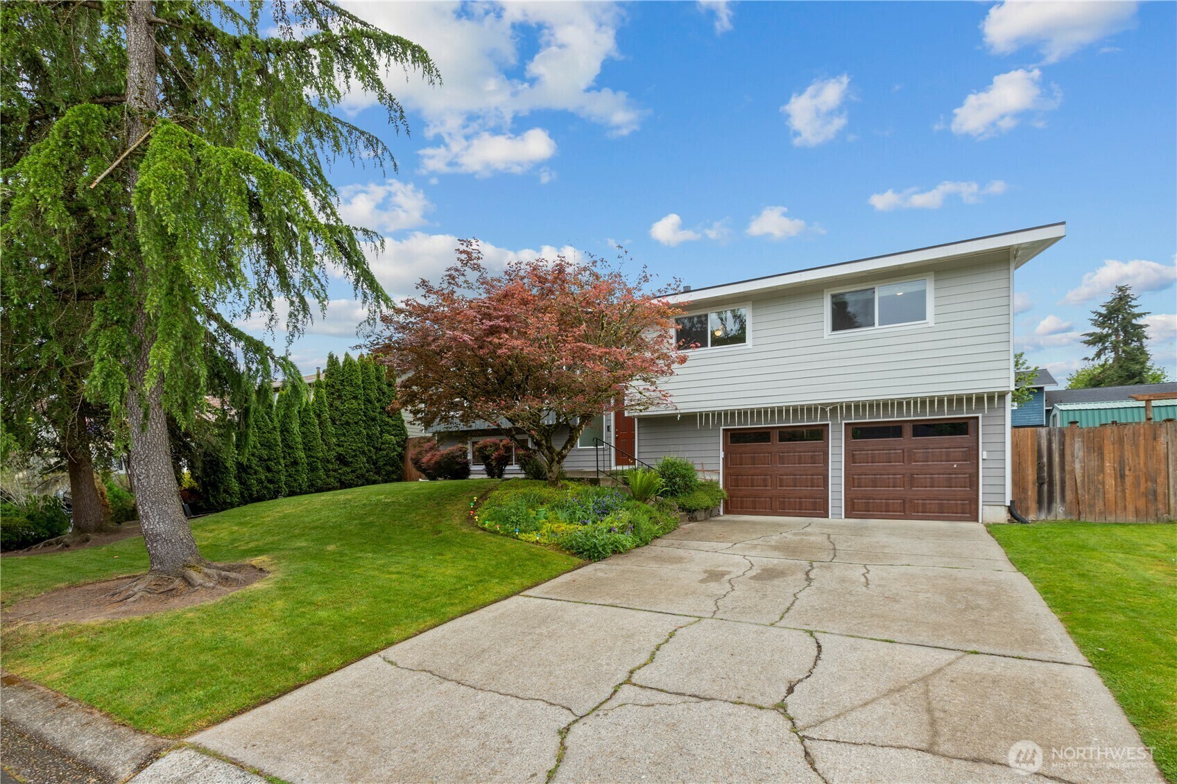 Property Photo: 13025 87th Place NE WA 98034