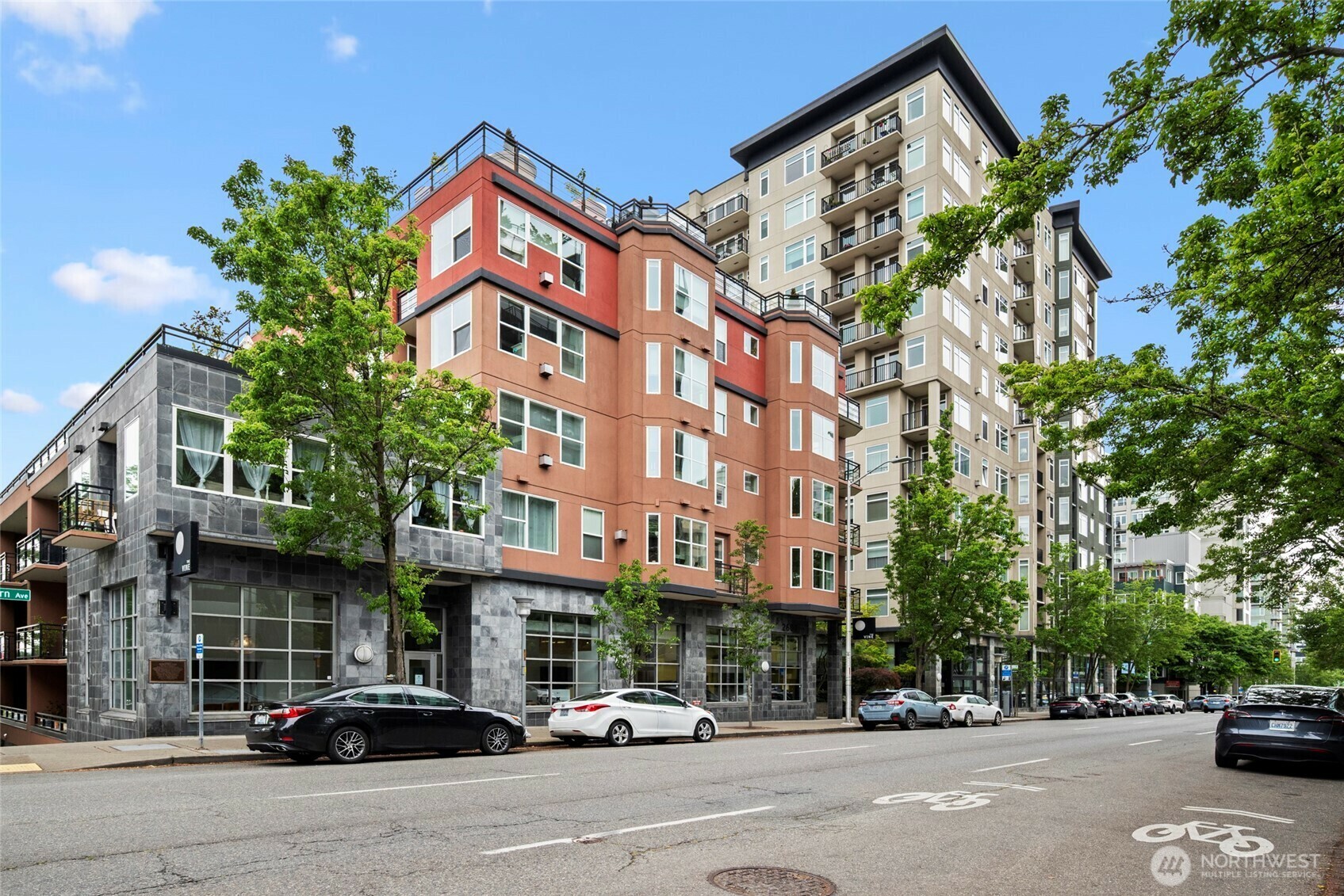 Property Photo: 2607 Western Avenue 202 WA 98121