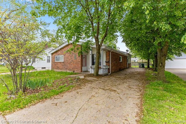 Property Photo: 80 E Mahan Avenue MI 48030