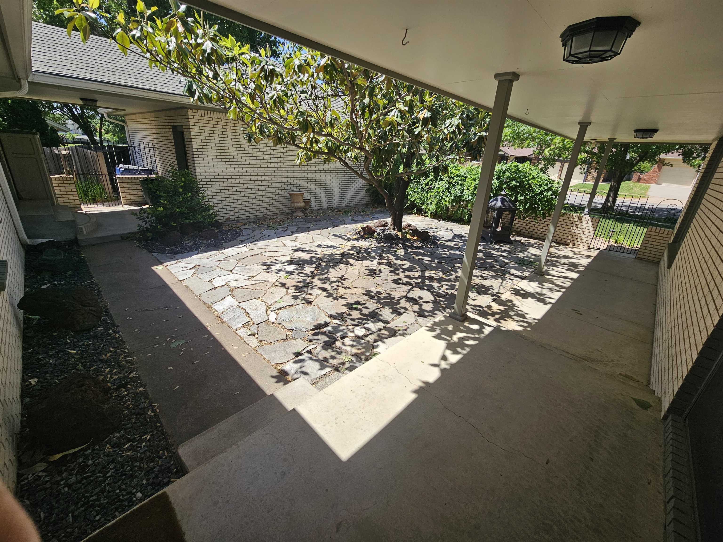 Property Photo: 8209 E Brentmoor St KS 67206