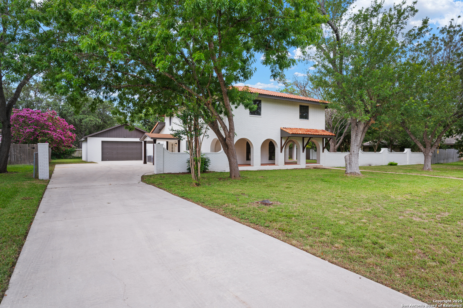 Property Photo:  520 Sagecrest Dr.  TX 78232 