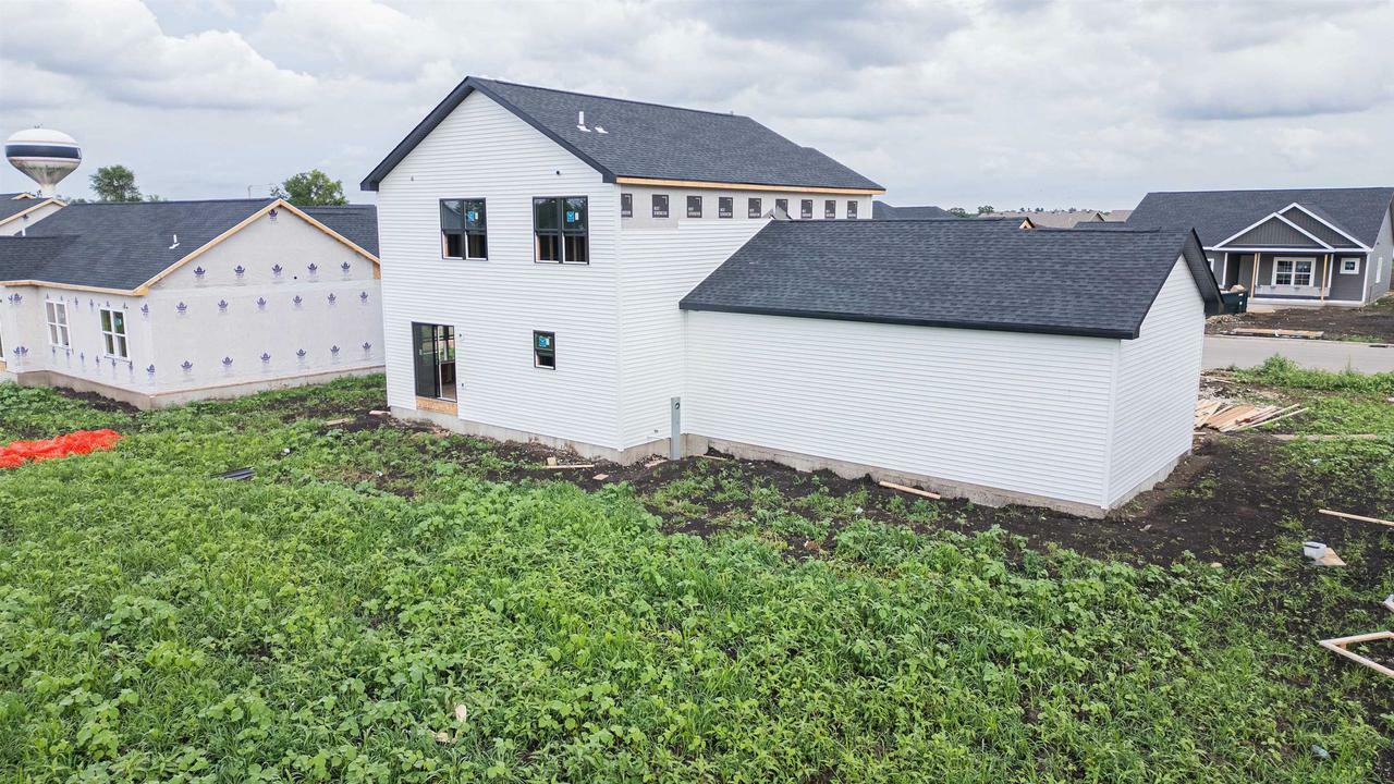 Property Photo: 70 East Evergreen Lane WI 53563