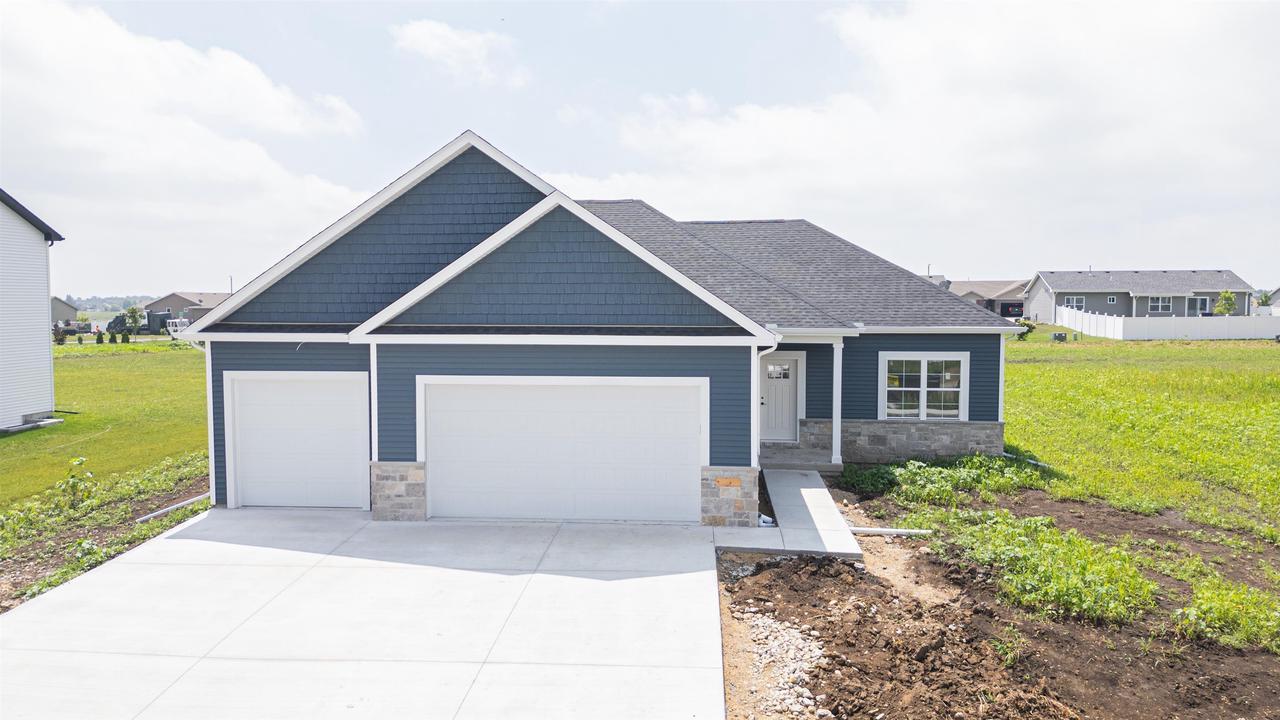Property Photo: 119 East Evergreen Lane WI 53563