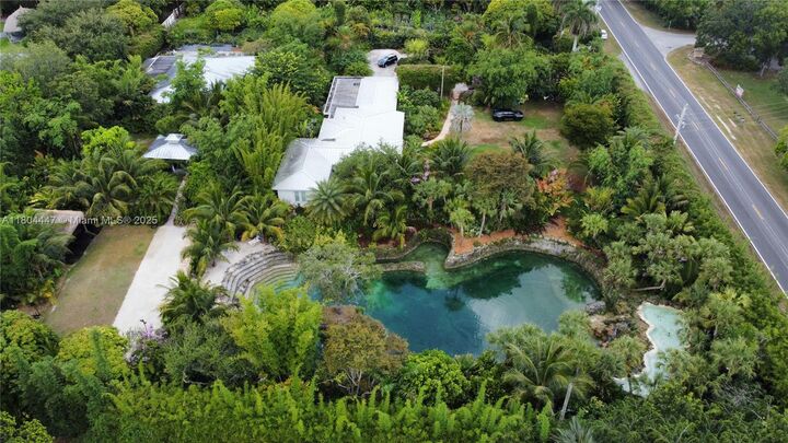 Property Photo: 16970 SW 264th St FL 33031