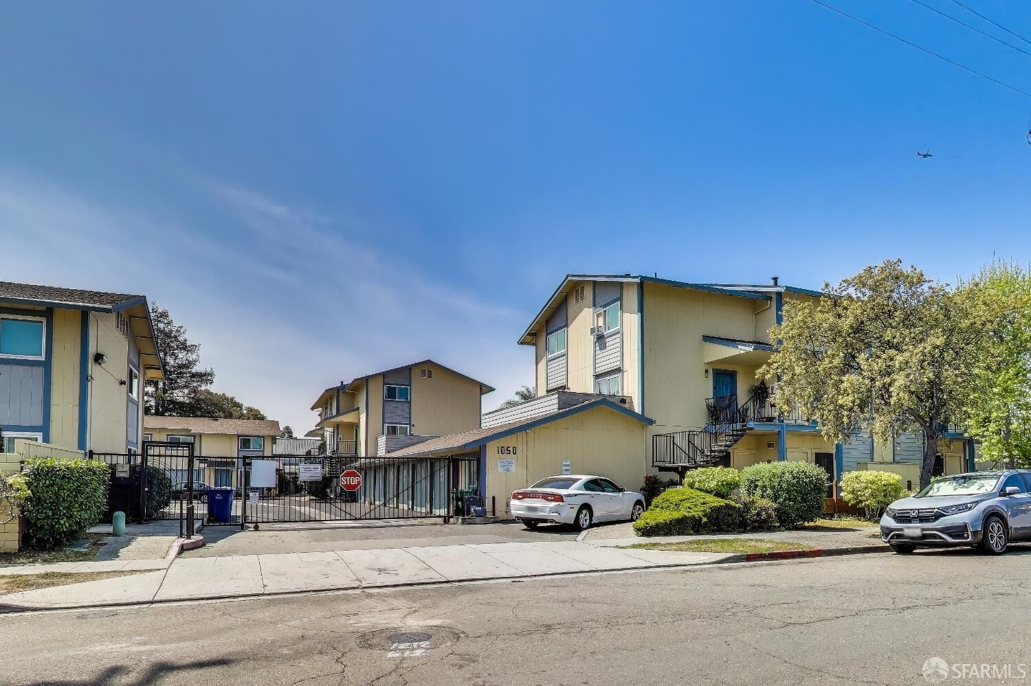 Property Photo: 1050 Forselles Way CA 94544