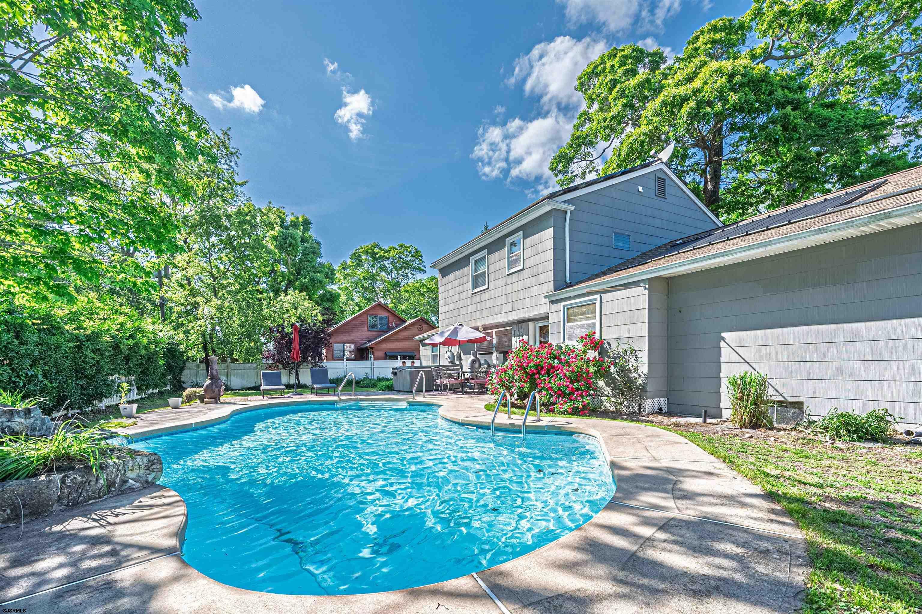 Property Photo:  6 Holly Dr  NJ 08225 