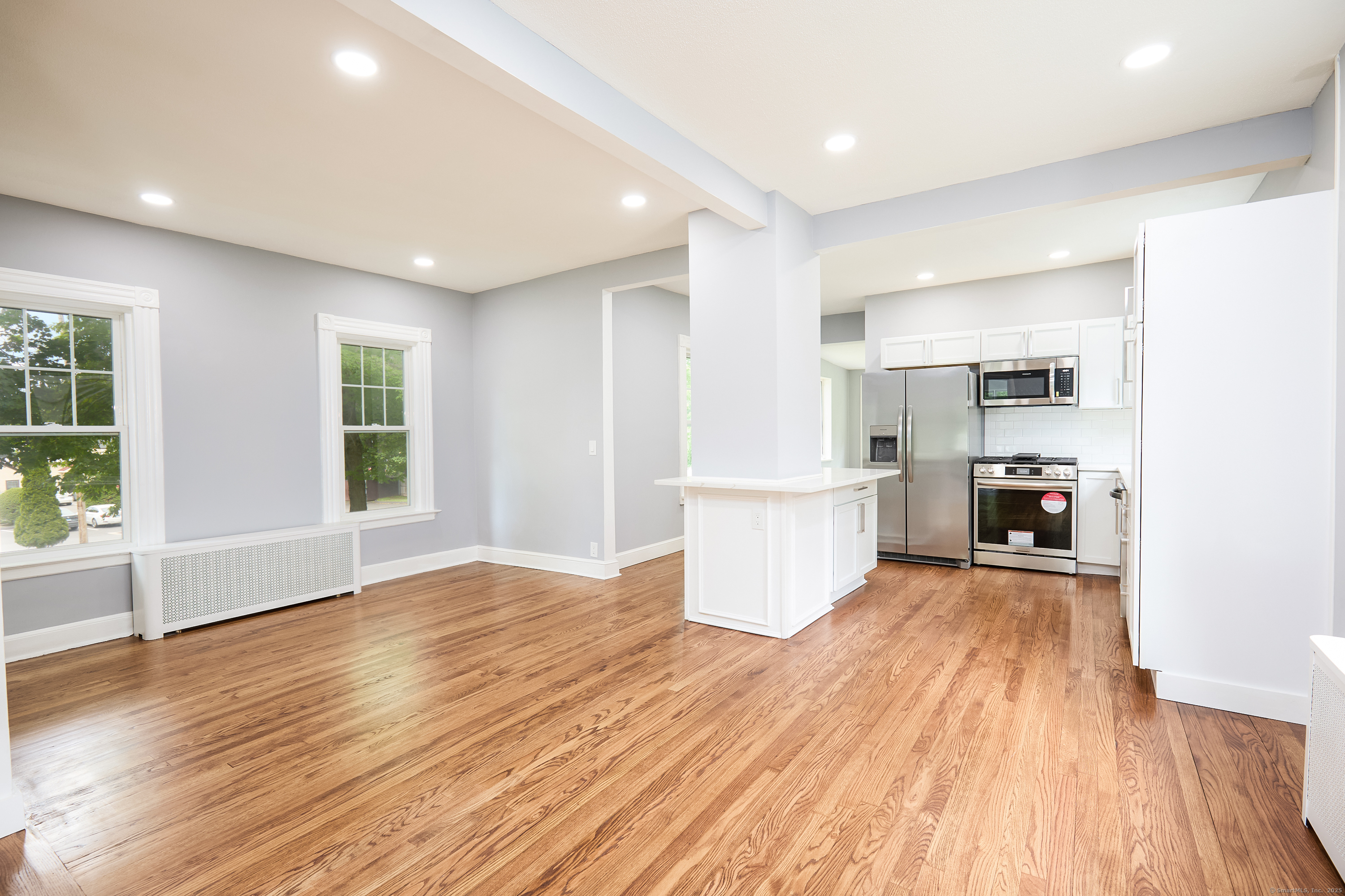 Property Photo: 314 Skiff Street CT 06473
