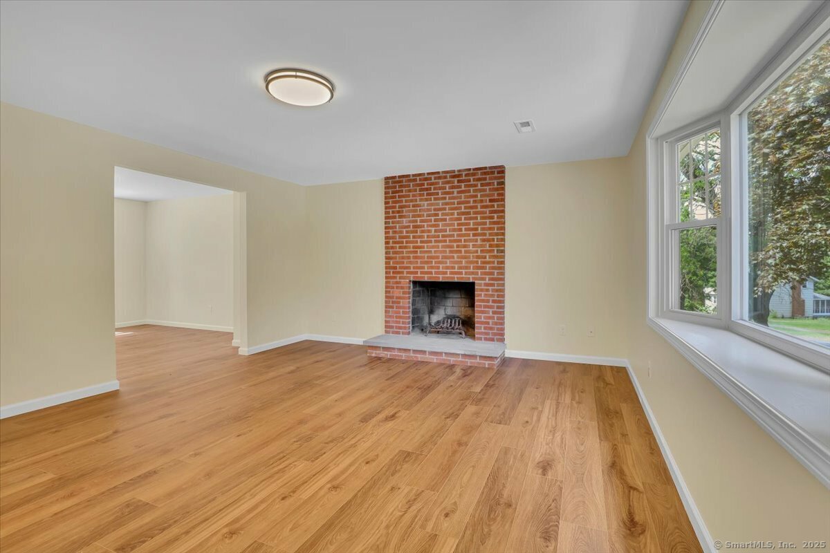 Property Photo: 14 Bent Road CT 06095