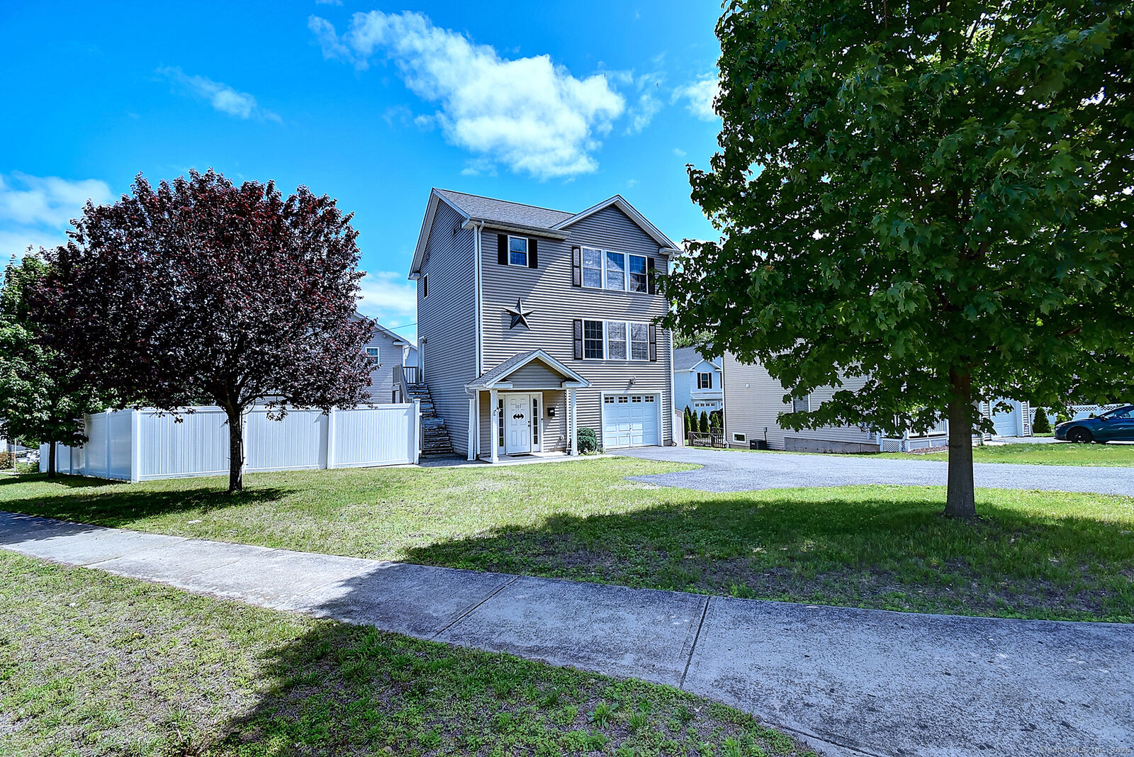 Property Photo:  105 Scott Street  CT 06770 