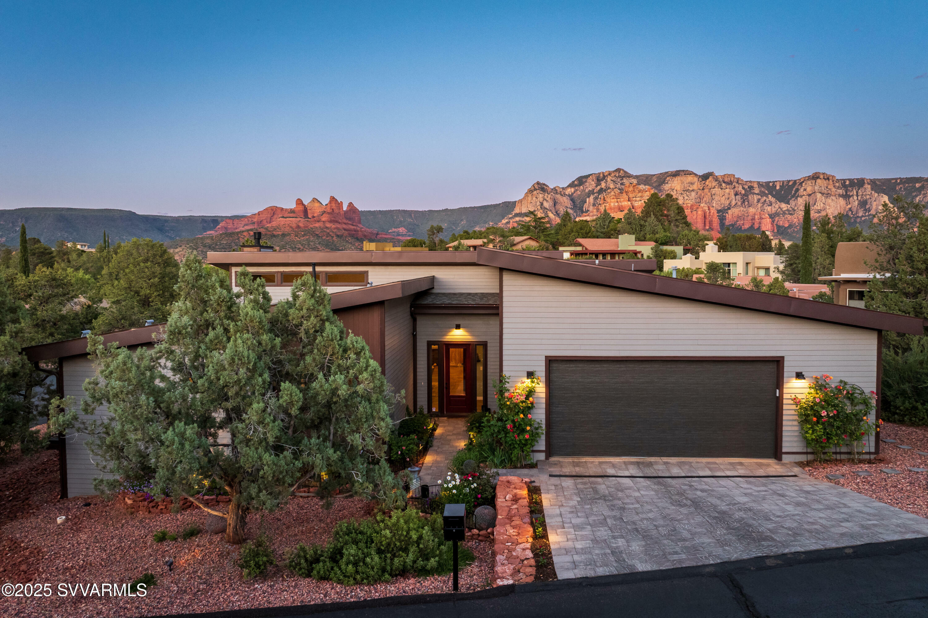 Property Photo: 10 Granada Rd AZ 86336