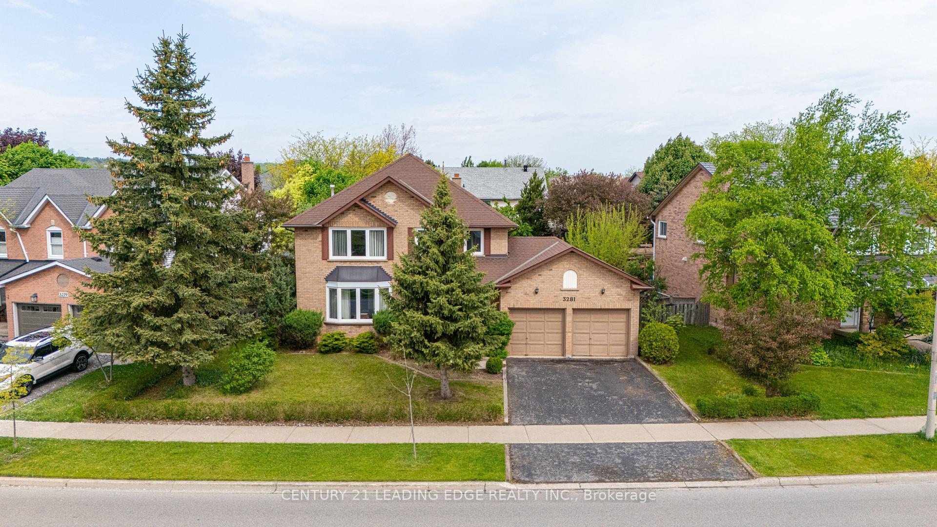 Property Photo:  3281 Folkway Drive  ON L7M 3J2 