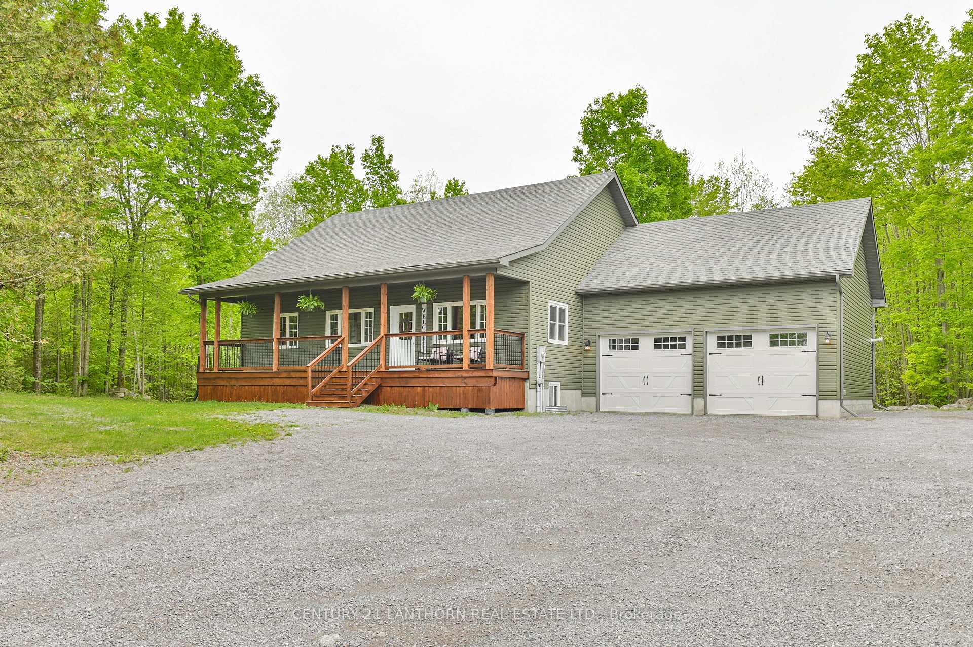 Property Photo: 613 Crookston Road ON K0K 2K0