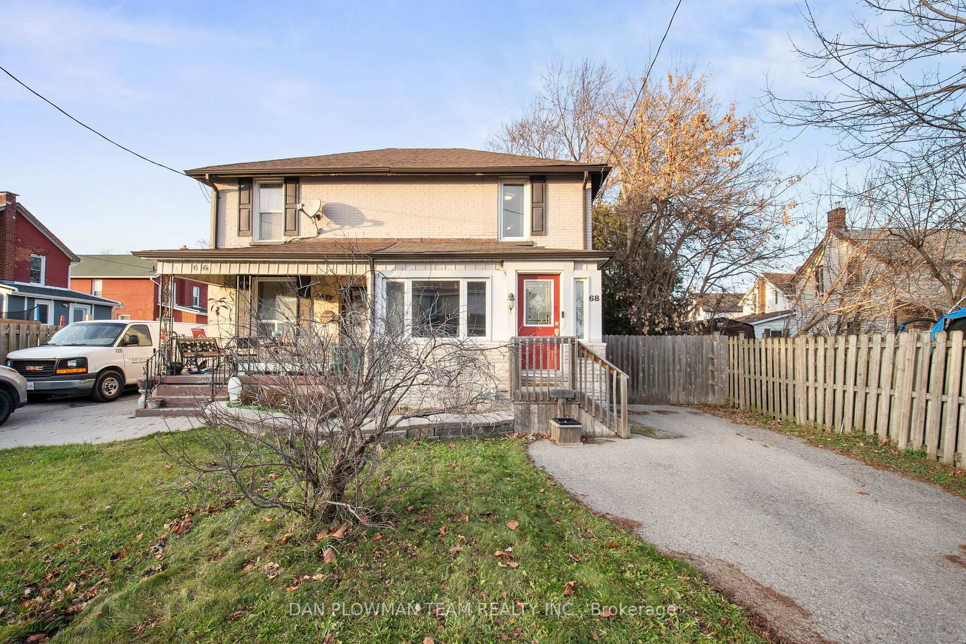 68 Third Avenue  Oshawa ON L1H 3A5 photo