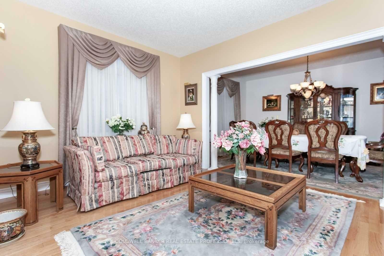 Property Photo: 50 Links Lane ON L6Y 5H1