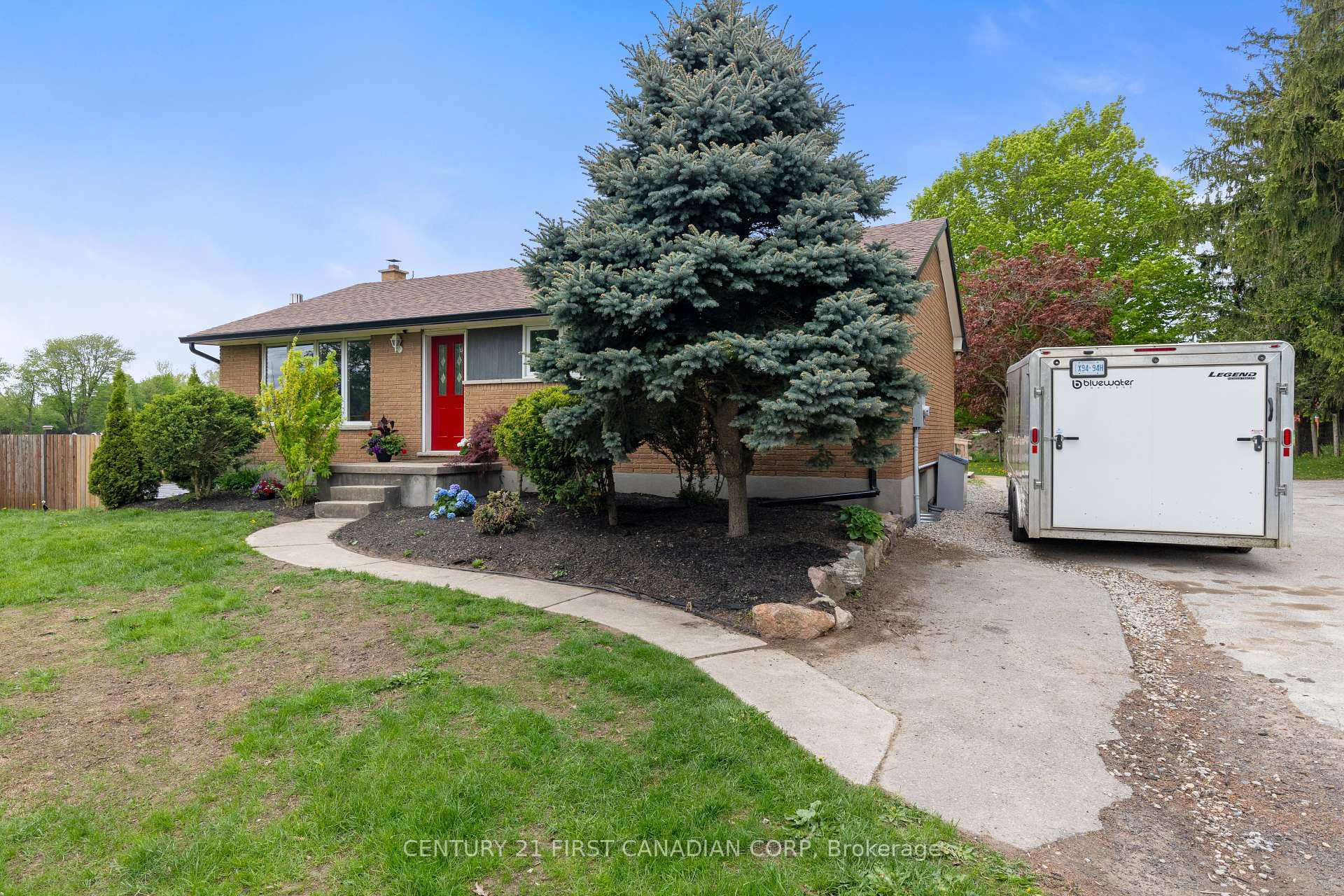 Photo de la propriété: 5270 Trafalgar Street ON N0L 1G4