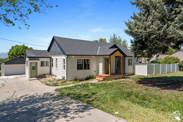 Property Photo:  905 N 100 E  UT 84062 