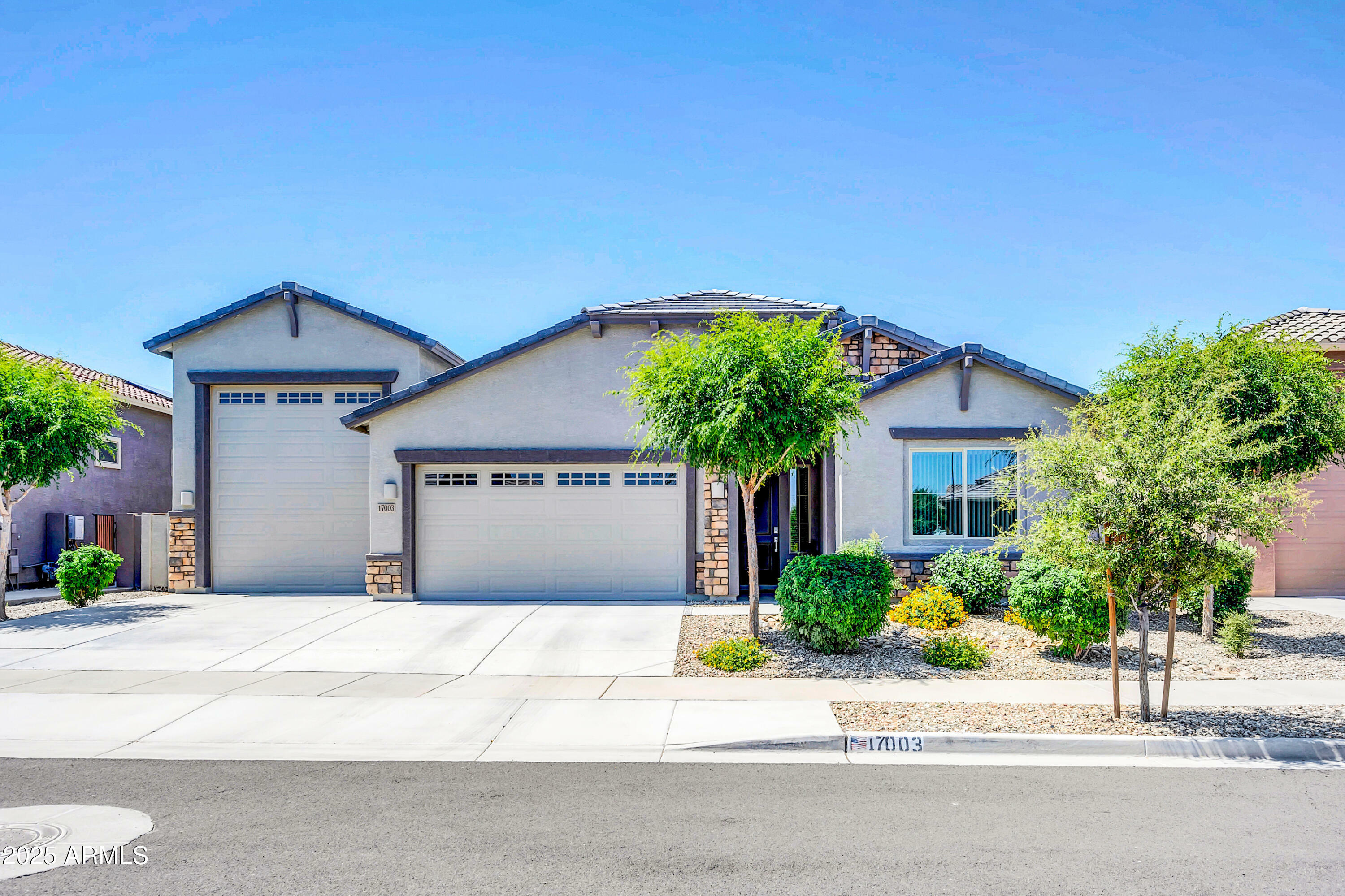 Property Photo: 17003 W Alameda Road AZ 85387