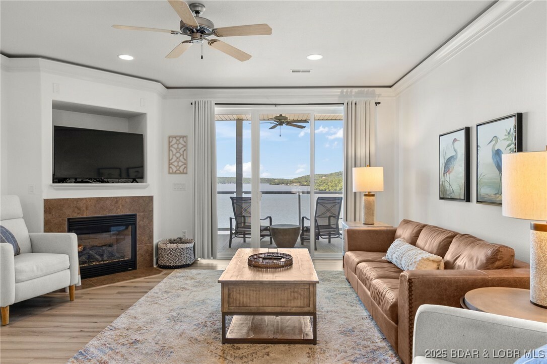 Property Photo: 100 Trinity Pointe Drive 4M MO 65020-4856