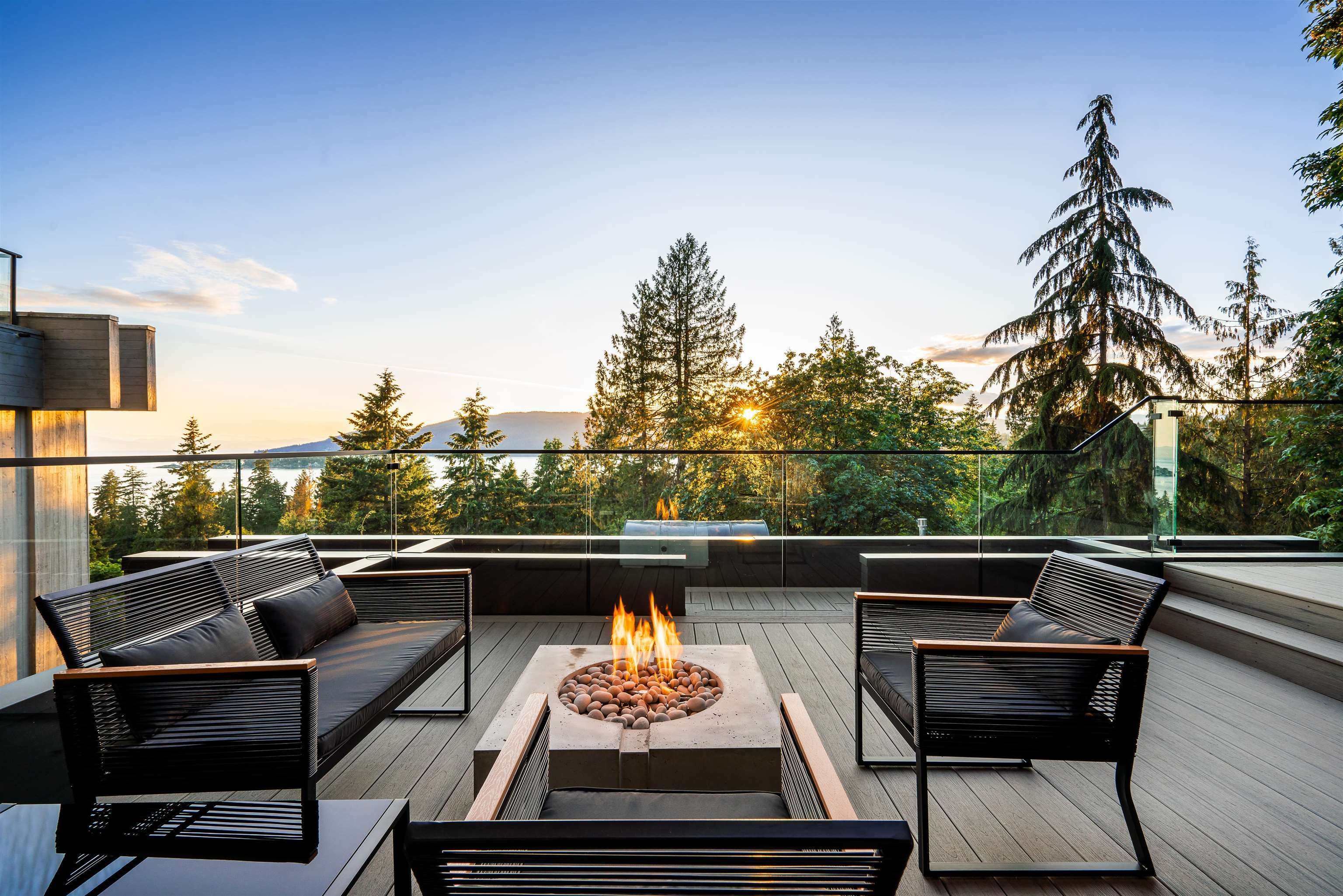 Property Photo: 5325 Montiverdi Place BC V7W 2W8
