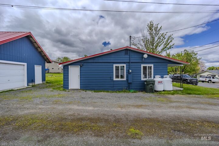 Property Photo:  710 Elk Street  ID 83530 
