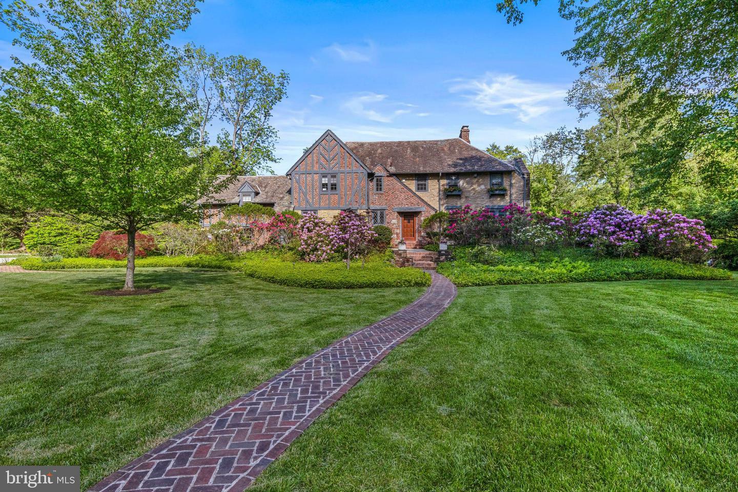 Property Photo: 321 Airdale Road PA 19010