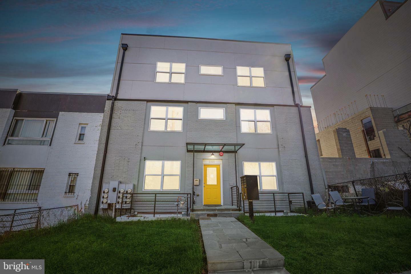 Property Photo: 2221 M Street NE 302 DC 20002