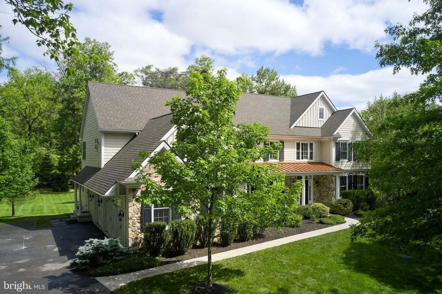 Property Photo:  529 Sugartown Road  PA 19312 
