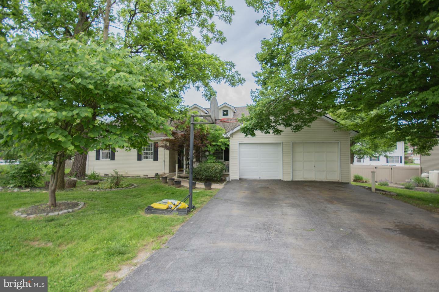 Property Photo: 101 Dartmouth Lane WV 25419