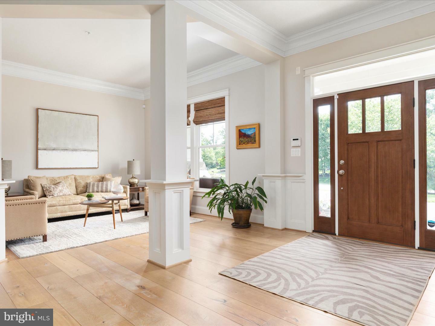 Property Photo: 14484 Bluff Point Court VA 20155