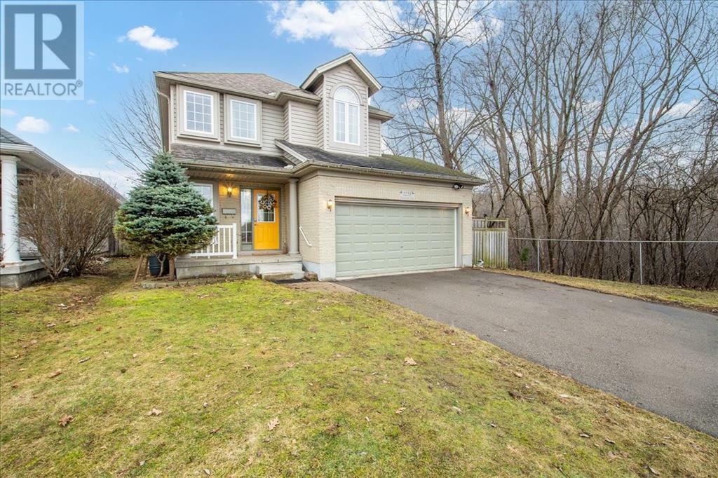 Photo de la propriété:  1233 Crosscreek Crescent  ON N5Y 6H6 