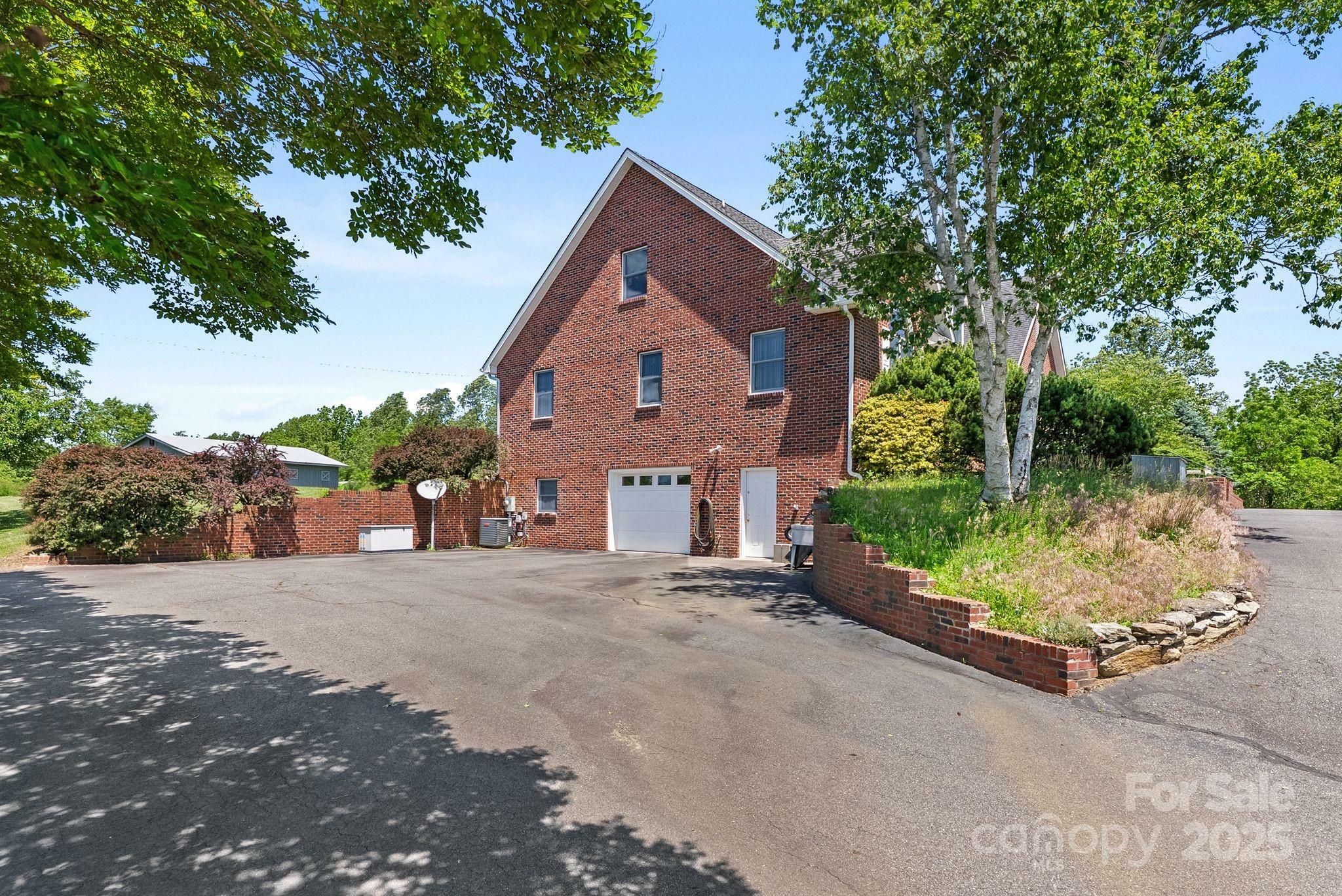 Property Photo:  250 Huey Road  NC 28753 