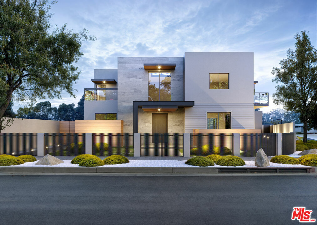 Property Photo: 8536 McConnell Ave CA 90045