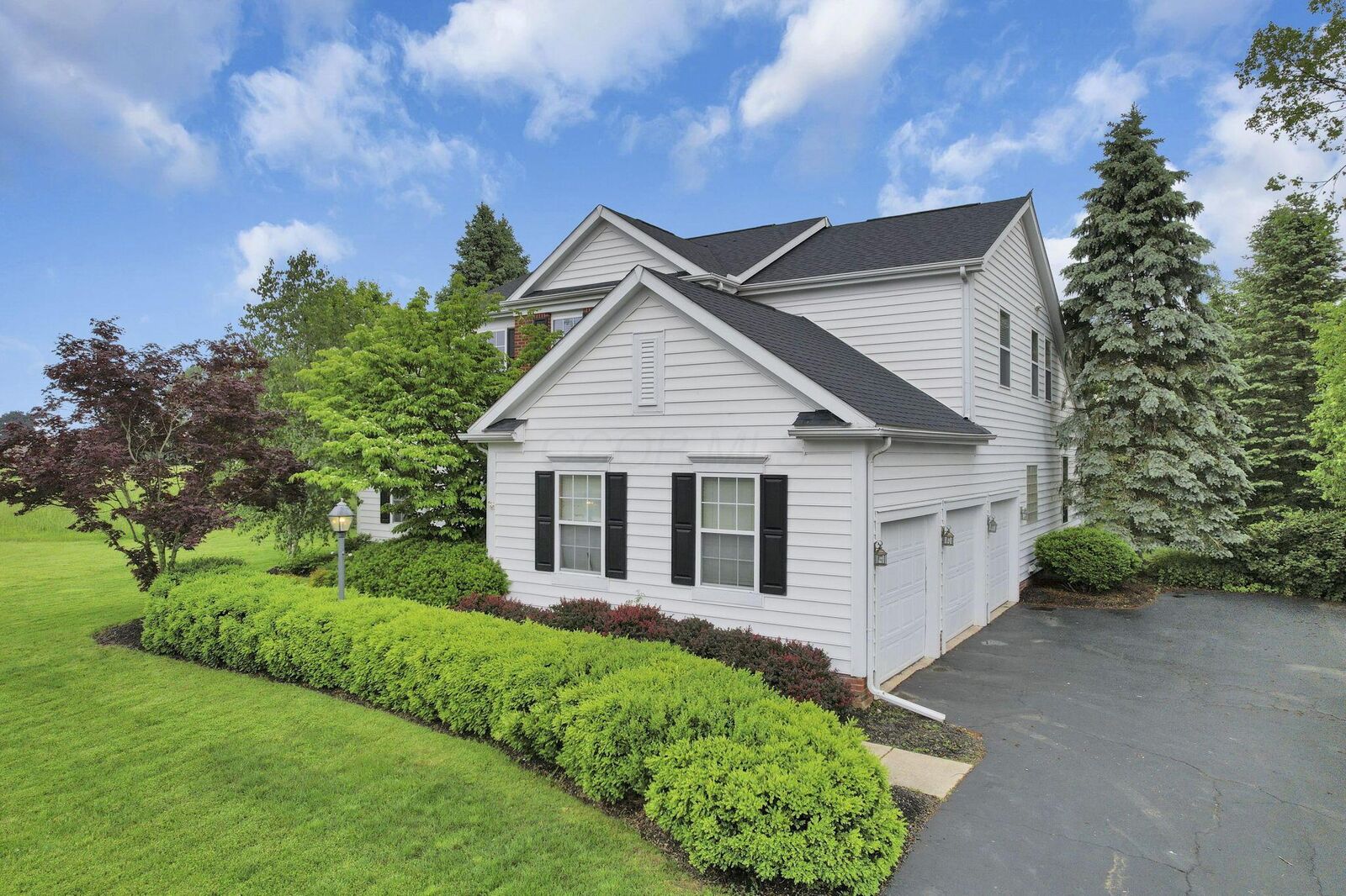 Property Photo: 8708 Belworth Square OH 43054