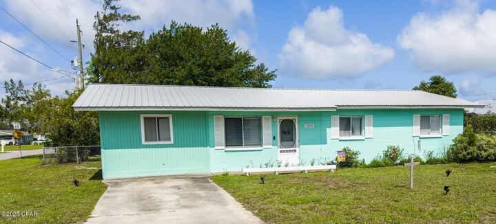 Property Photo:  2808 Garrison Avenue  FL 32456 