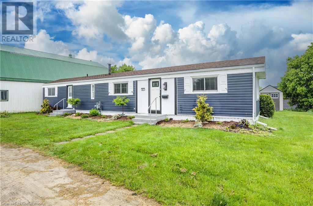 Property Photo: 84 Wellington Street South 7 ON N0G 1P0