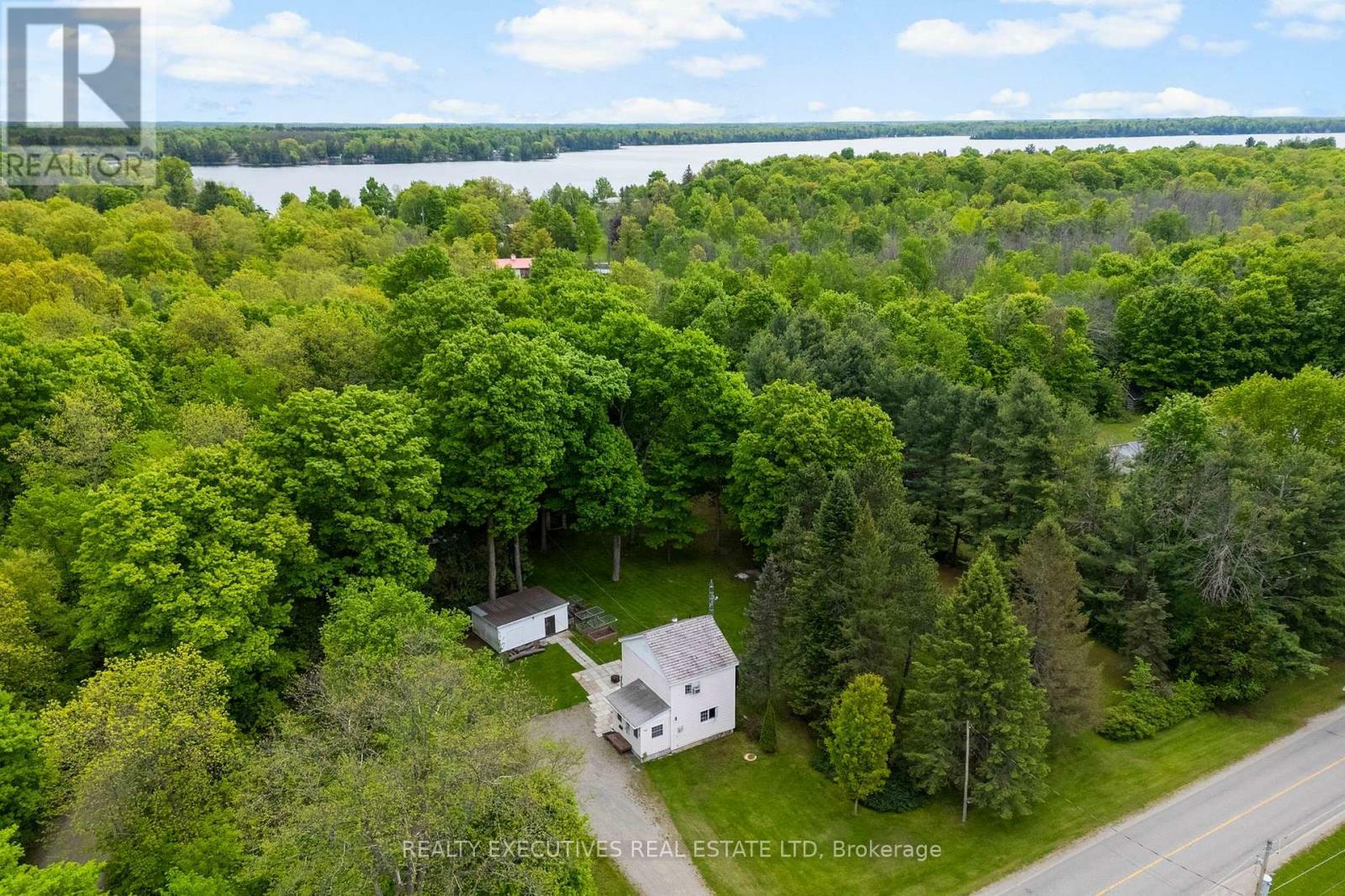 Property Photo: 93 Old Kingston Road North ON K0G 1L0