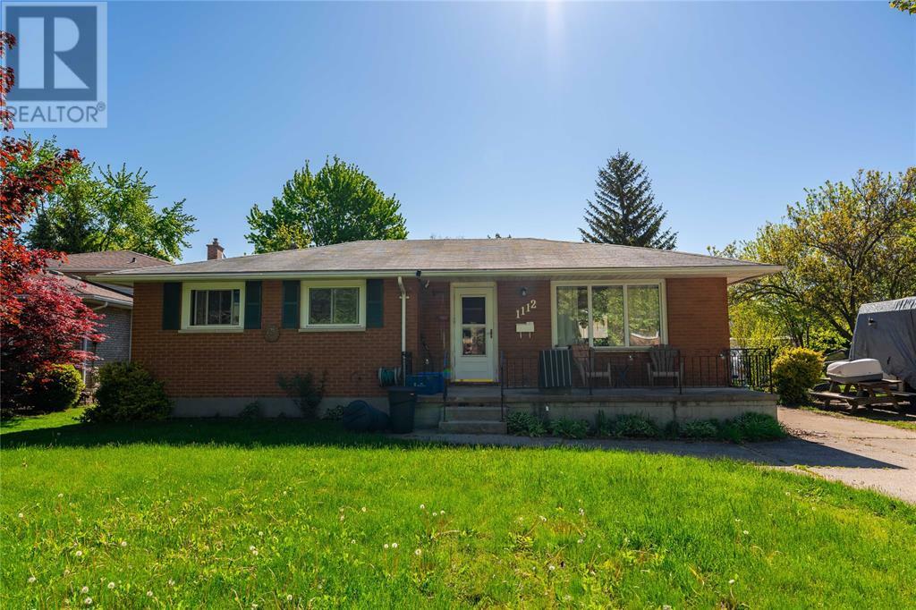 Property Photo:  1112 Hagle Street  ON N7V 4B1 