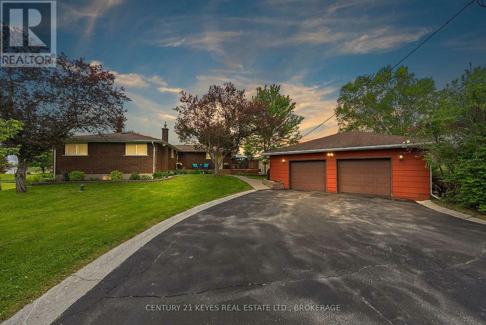 Photo de la propriété: 38 Willowbank Road West ON K7G 2V5