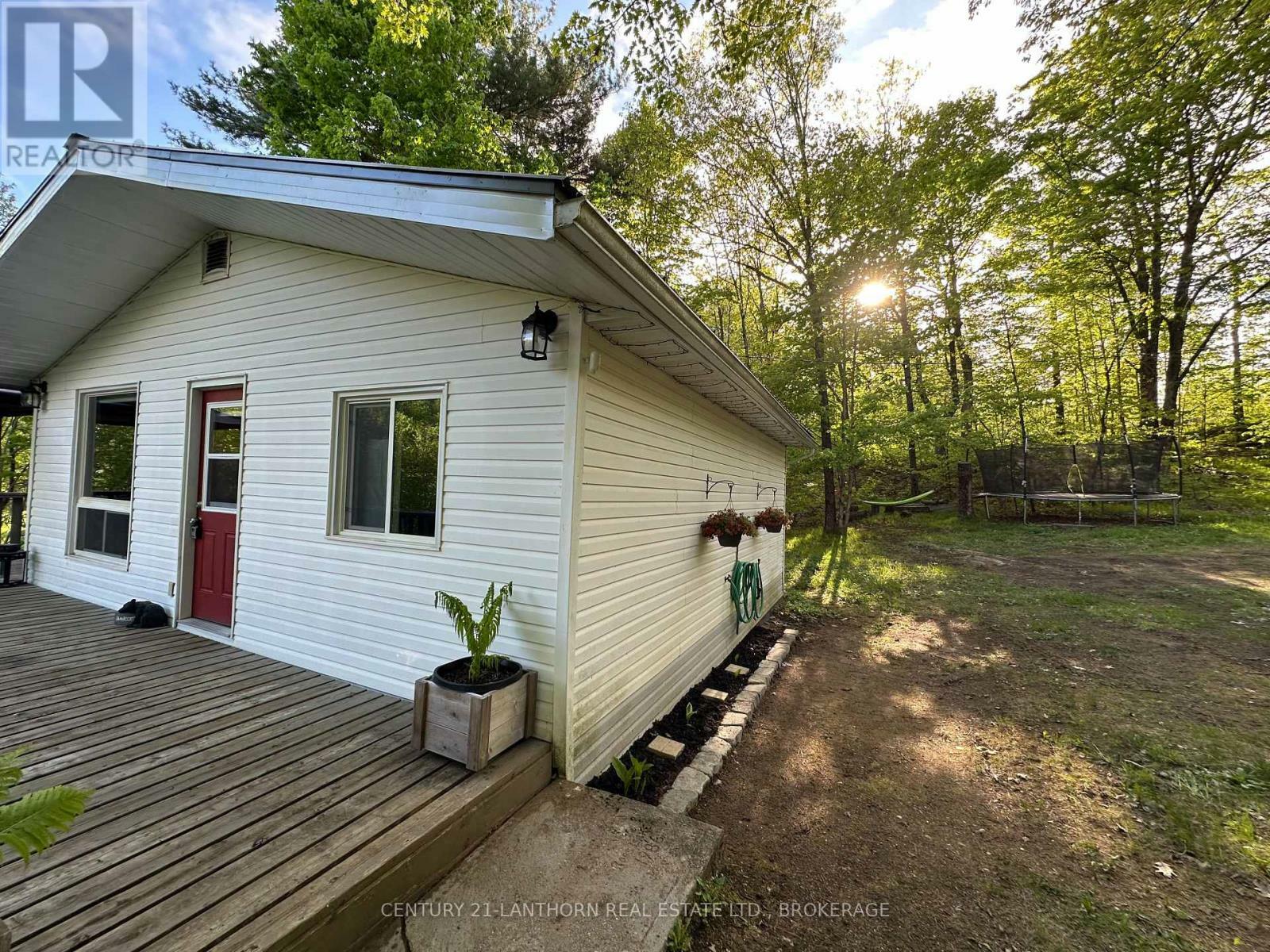 Photo de la propriété: 1024 Harrington Lane ON K0H 1B0