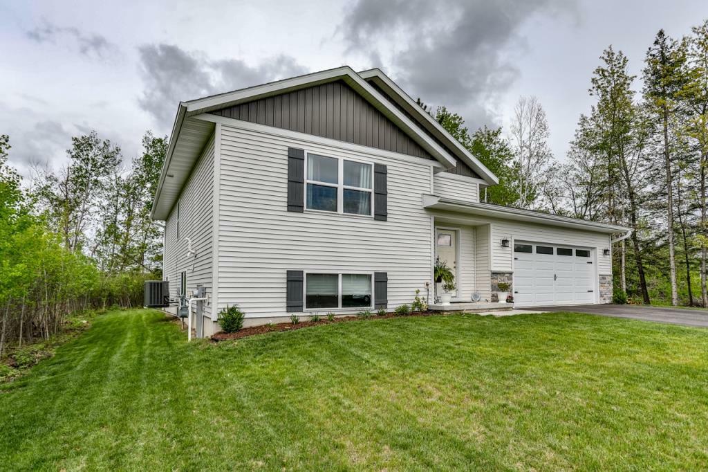 Property Photo: 2640 Sussex Place WI 54455