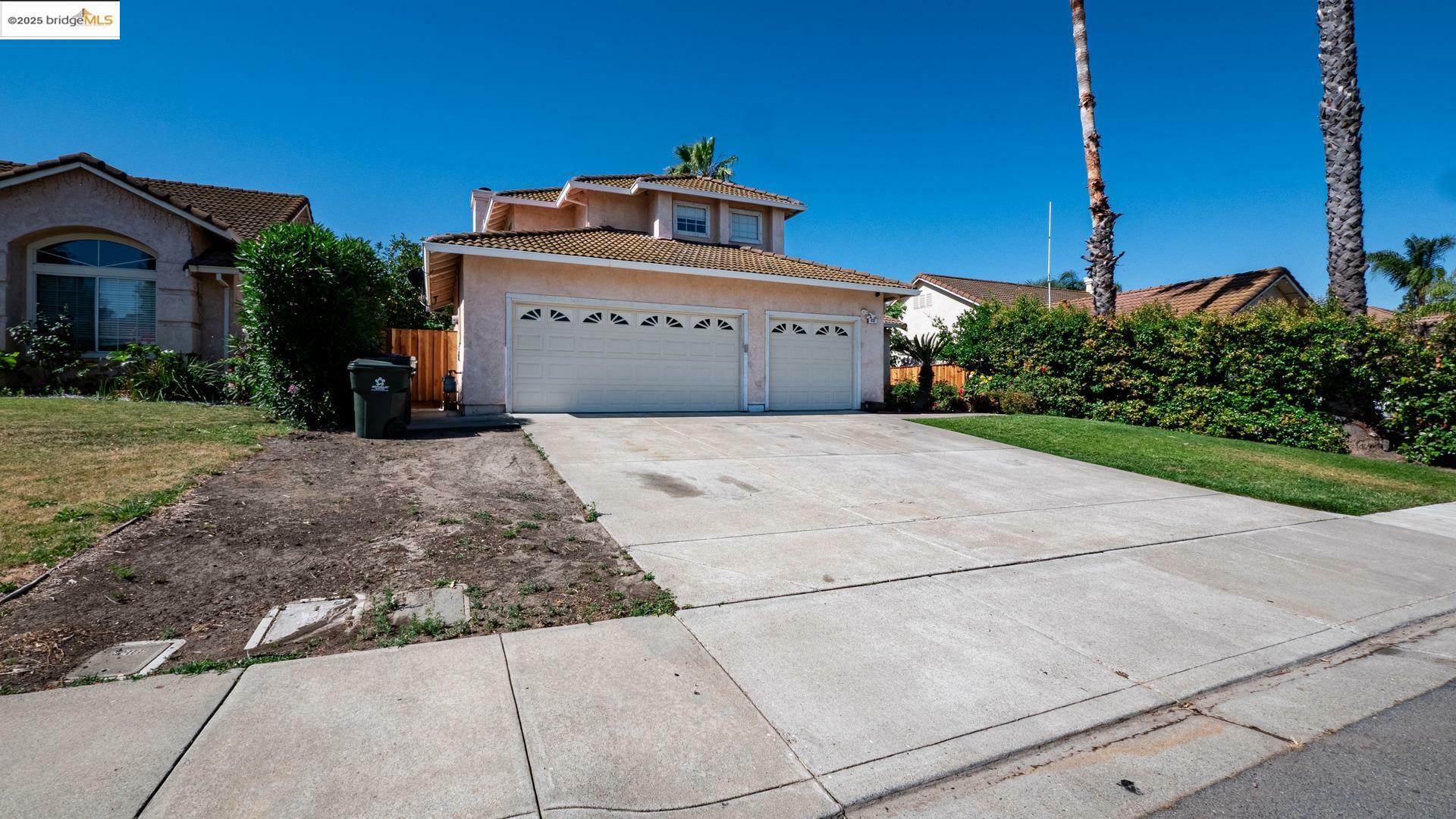 Property Photo: 632 Burwood Way CA 94509