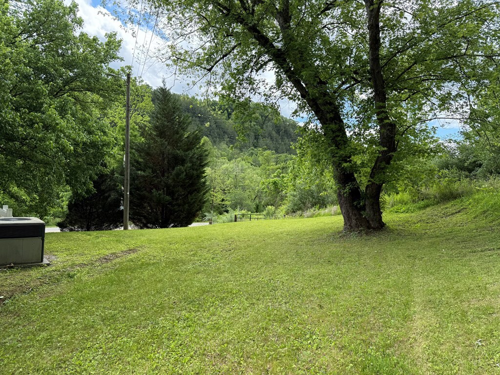 Property Photo: 6112 Ky. Rt. 302 KY 41240