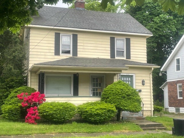 2518 Raspberry Street  Erie PA 16502 photo