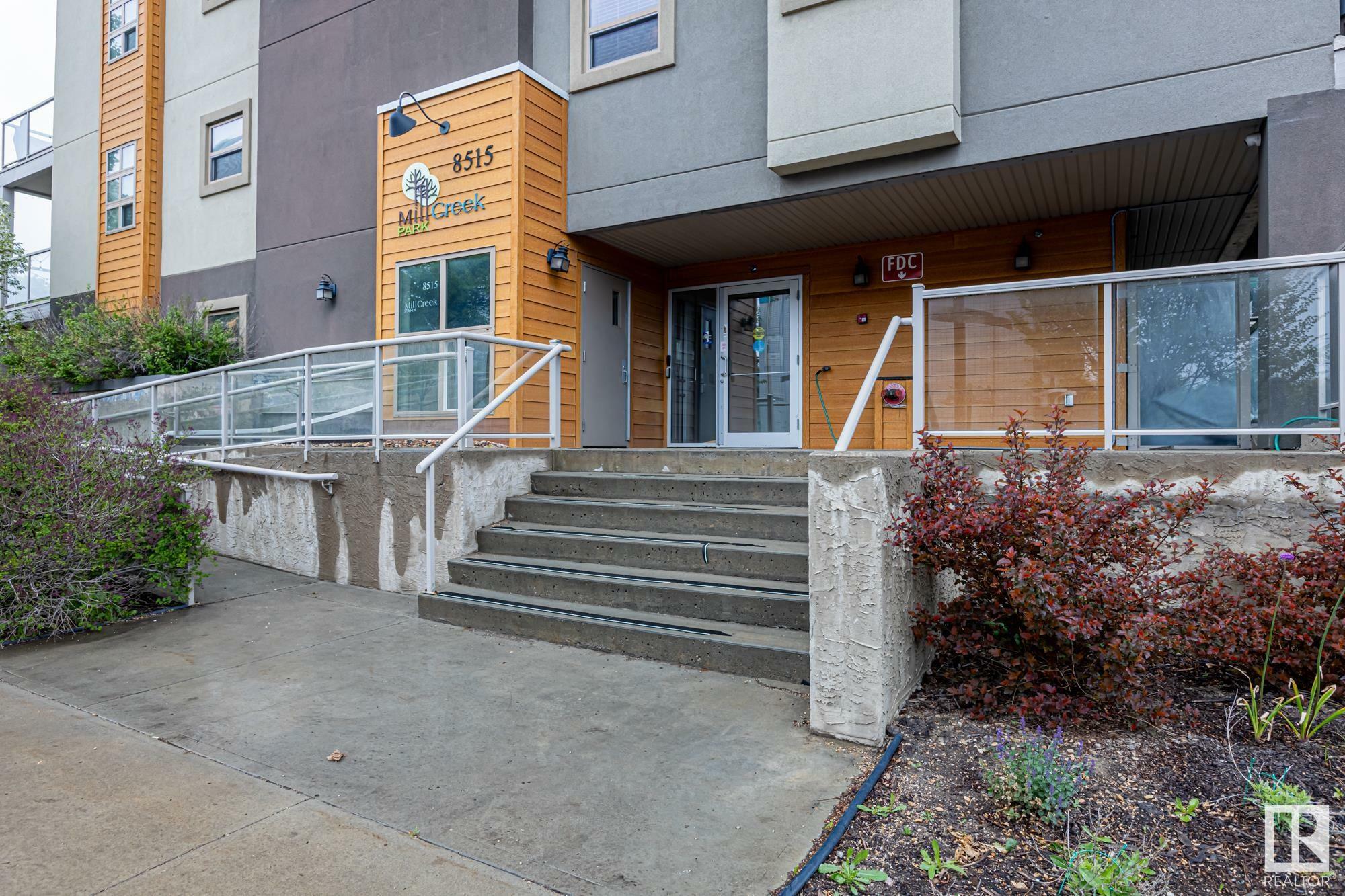 Property Photo: 8515 99 Street NW 205 AB T6E 3T7