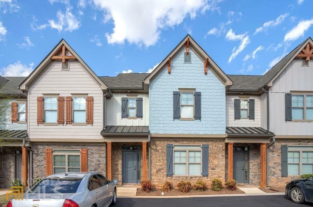 Property Photo: 7704 Fawn Circle GA 30014
