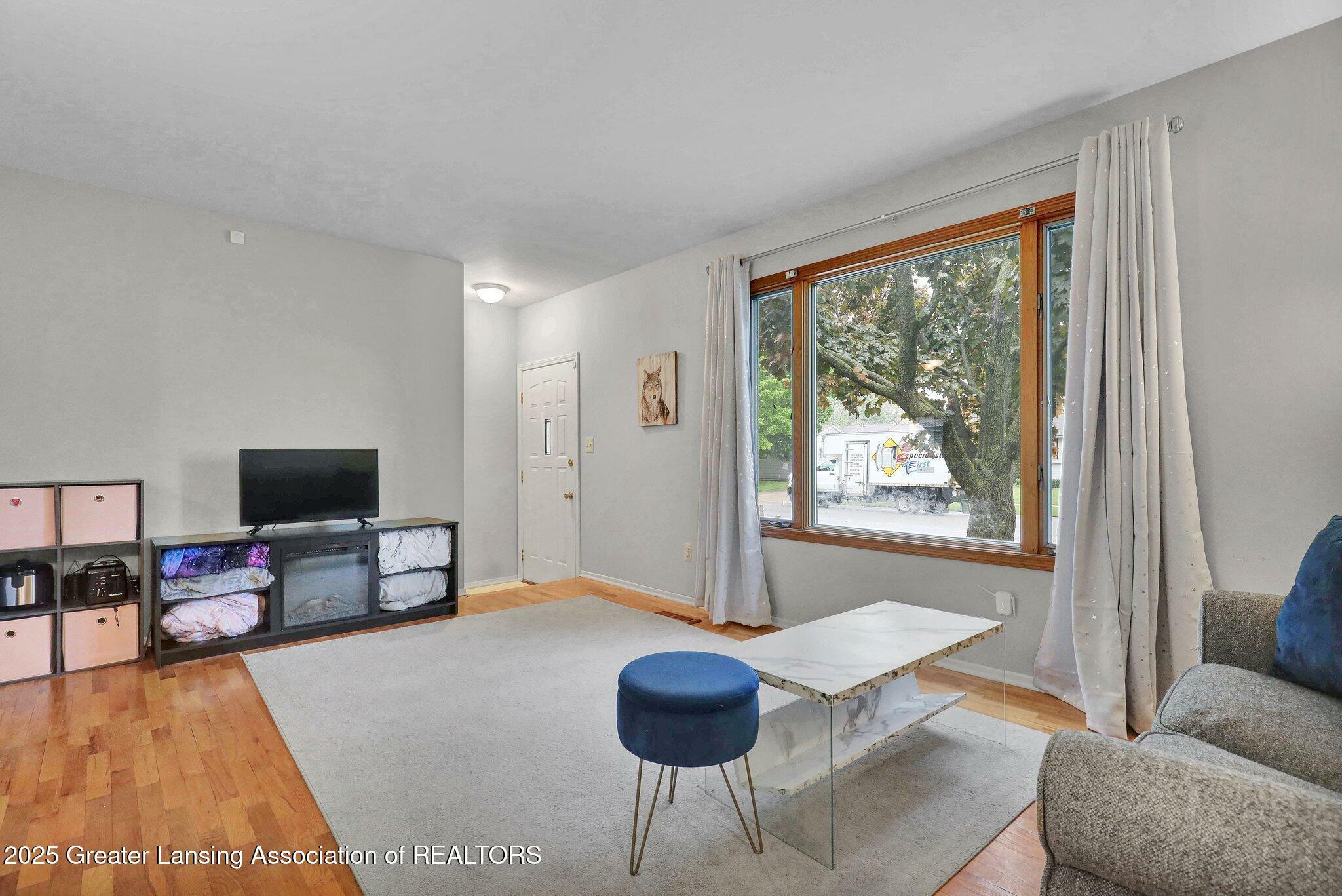 Property Photo: 1580 Grayfriars Avenue MI 48842