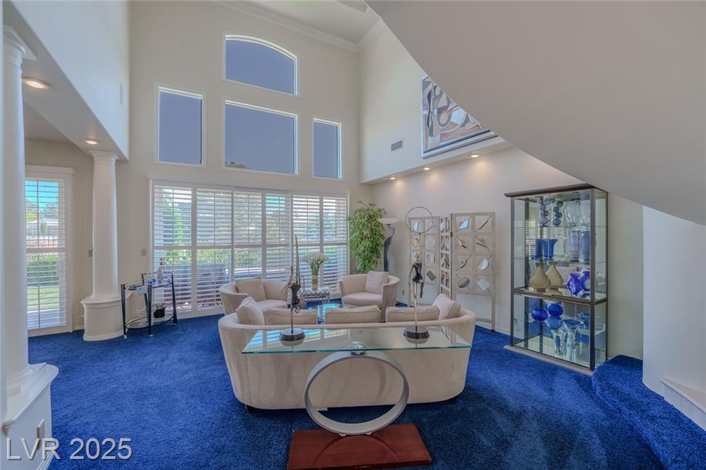 Property Photo: 8196 Horseshoe Bend Lane NV 89113