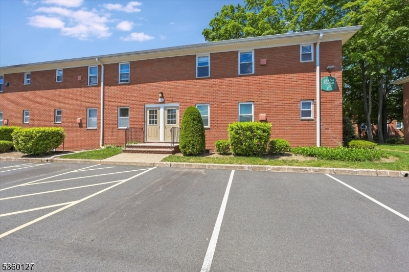 Property Photo: 46 Knox Ter 2A NJ 07470