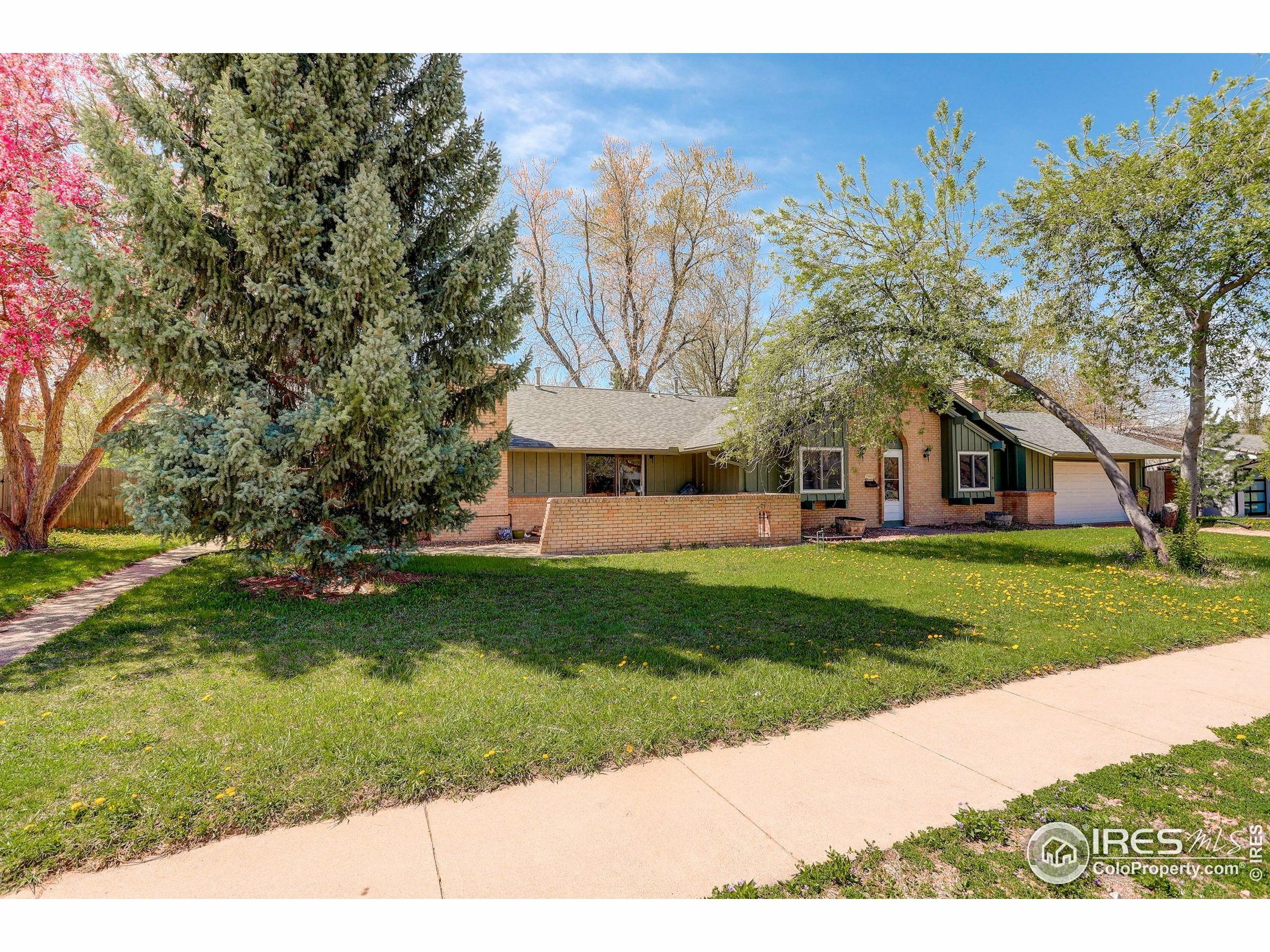 Property Photo: 2620 Lloyd Cir CO 80304